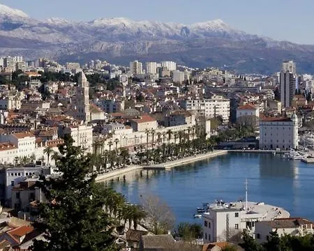Fima Centar Stobrec Daire